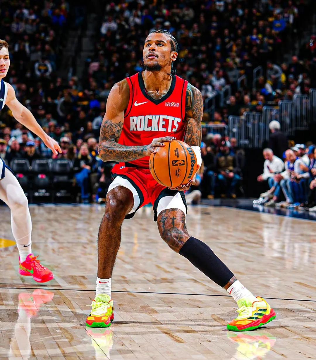 满冠体育平台 -赛地聚焦——NBA总决赛清晨热度飙升；罗马完成体检；媒体盛赞；球探报告显示潜力 