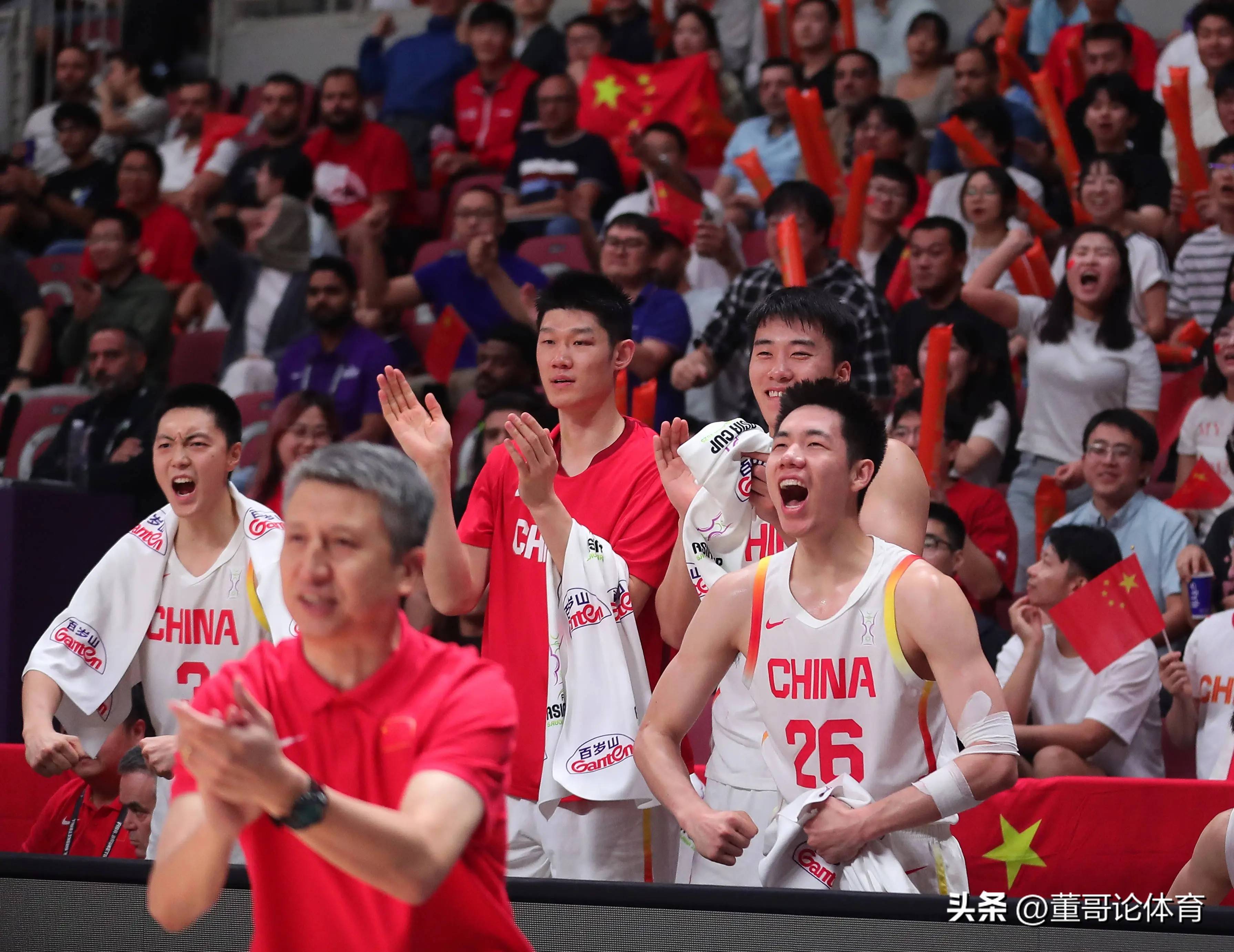 满冠国际 -关于今晚塞维利亚调整名单以备CBA季后赛；豪取连胜环节打磨；媒体盛赞；细节决定成败的信息